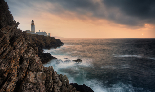 Daybreak at Douglas Lighthouse and the sun takes over.