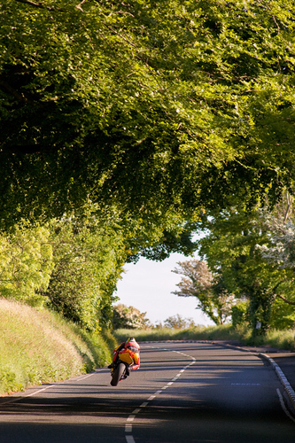 Ian Hutchinson on his way up to Cronk-ny-Mona during the second Supersport TT