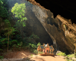 Tham Phraya Nakhon