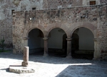 Convento, rear patio arches