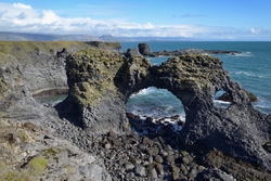 Arches Iceland NIKON D800 24mm f10 1-200 iso200