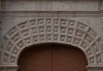Façade portal, archivolt diamondwork