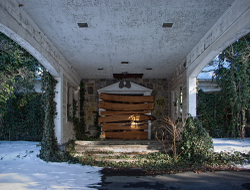 Shawnee Resort (Lancaster, PA) | Boarded Entrance
