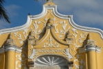 Façade gable