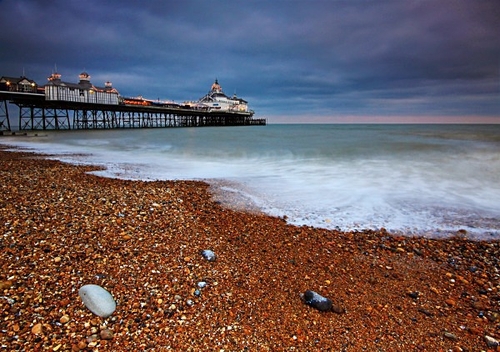 [align=center][align=center][size=11][b]Eastbourne Pier, South Coast[/b][/size]

New Year's Eve on Eastbourne Beach…