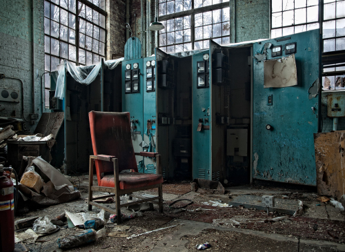 Power plant, Essex County Jail Annex, Caldwell NJ. 2008. Photograph by Matthew Christopher of Abandoned America.

I…