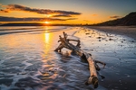 z4232 Driftwood Sunset, Yaverland Beach
