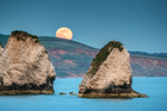 z3411  Moonrise over Freshwater Bay