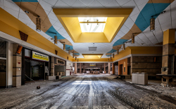 Randall Park Mall (North Randall, OH) | Food Court