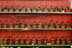 KM-219 God statues in Bark Sing Temple - Hollywood Road
