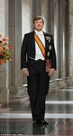 DD-17 King Willem Alexander - official portrait