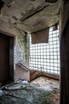 WFBR Radio (Baltimore, MD) | Sunlit Entryway