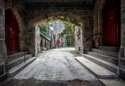 St. Peter's Episcopal Church (Germantown, PA) | Beneath the Arch