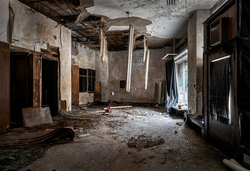 Abandoned Store Front | Union Station, Brownsville, PA