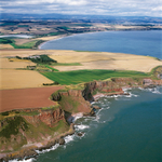 A00740J Sandstone coastline south of Lunan Bay in 2018