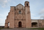 Façade & capilla abierta