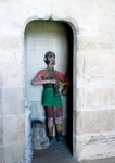 Santo Domingo, nave confessional sculpture