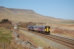JL - 8.4.11 153358 & 158795 11.51 Carlisle - Leeds Ais Gill Summit