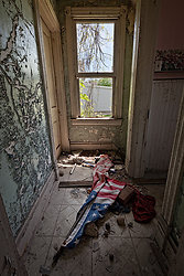 Abandoned Western Pennsylvania Home | Fallen Flag
