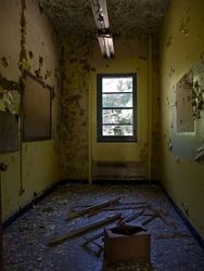 Henryton State Hospital | Peeling Yellow Room