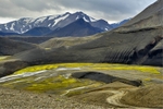 HDR path to the glacier