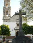 San Pedro Apóstol, façade & atrial cross