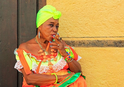 [align=center][b][size=12]Lady in Old Havana, Cuba[/size][/b]

On my last day in Cuba I took the opportunity to wan…