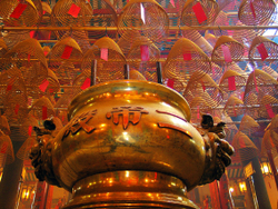 KM-364M Man Mo temple Incence burner