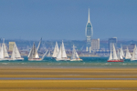 z3154 Round the Island Race through the Solent