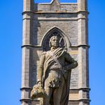 Thurso statue & church 1