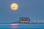 z3068 Moonrise over Bembridge Lifeboat Station