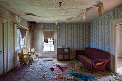 Abandoned New York Home | No Longer Living Room