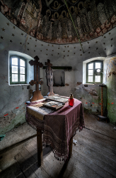 Abandoned St. Nicolae Church Altar | Gherdeal, Romania