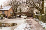 Bridge 28 Macclesfield Canal (1)