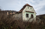 Roofless Home | Gherdeal, Romania