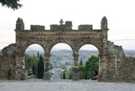 San Esteban, West atrial gate