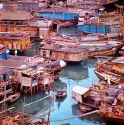 KM-176 Aberdeen floating village - 1974