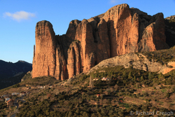 Los Mallos de Riglos