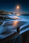 z3680 Moonrise over Freshwater Bay at Dusk