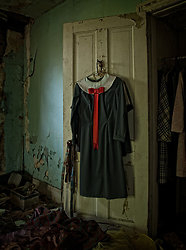 Abandoned Pennsylvania House | Sunday Dress
