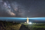 ab371 St Catherines lighthouse under the stars