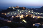 Caseras by night