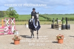 CLASS 32 MON Club/ Unaffiliated 80cms Open portfolio