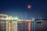 z4255 Setting Moon over Cowes