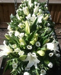 31 - Extra large cofin arrangent - Lillies