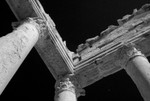 Sbeitla Roman site columns lkg up bw