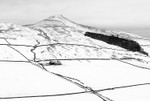 Shutlingsloe under snow (11)