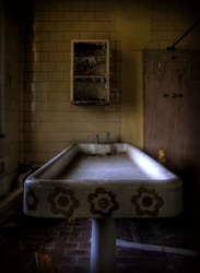 The Rosewood Center (Owings Mills, MD) | Cleaning Table