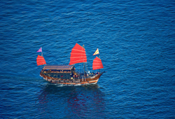 The Aqua Luna Junk off Tsim Sha Tsui - DSC_4461