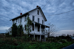 Abandoned Pennsylvania House | Sundown Blues